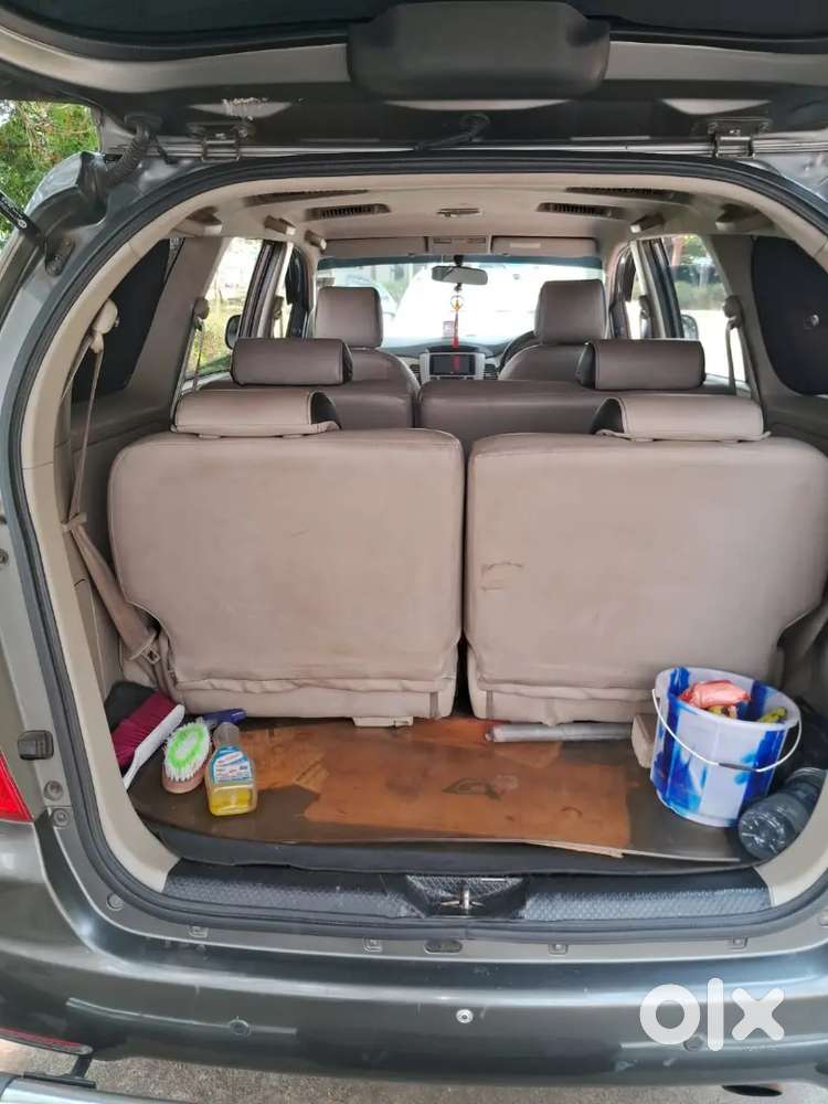 Toyota Innova 2014