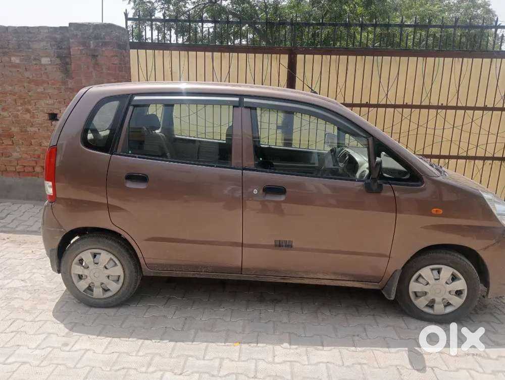 Maruti Suzuki Zen Estilo 2010