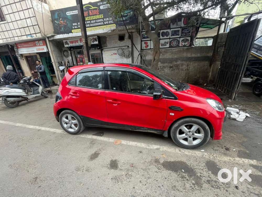 Honda Brio 2013 Petrol Well Maintained