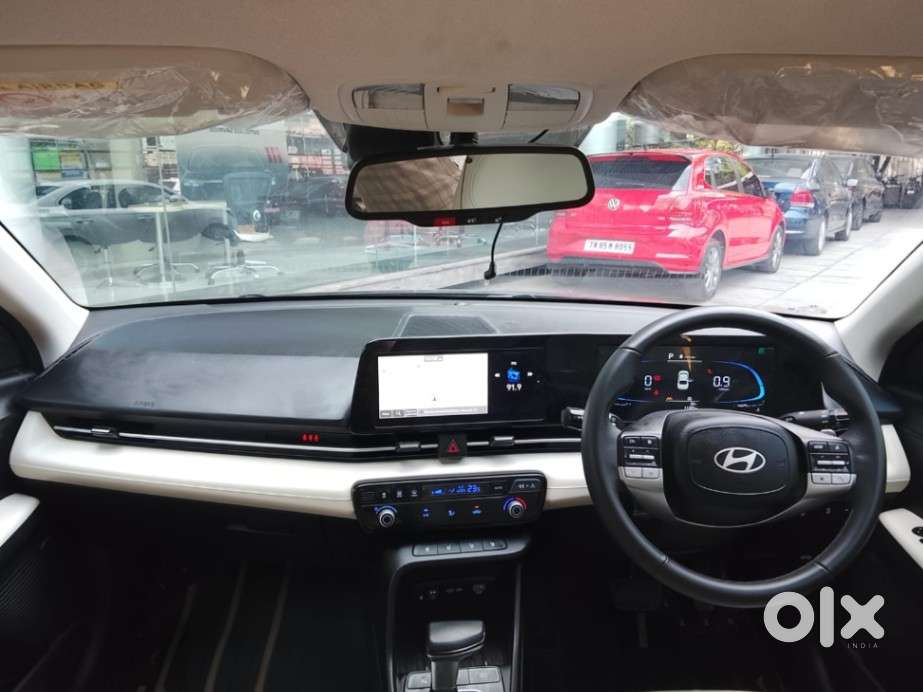 Hyundai Verna 1.5 Sx (o) Ivt, 2025, Petrol