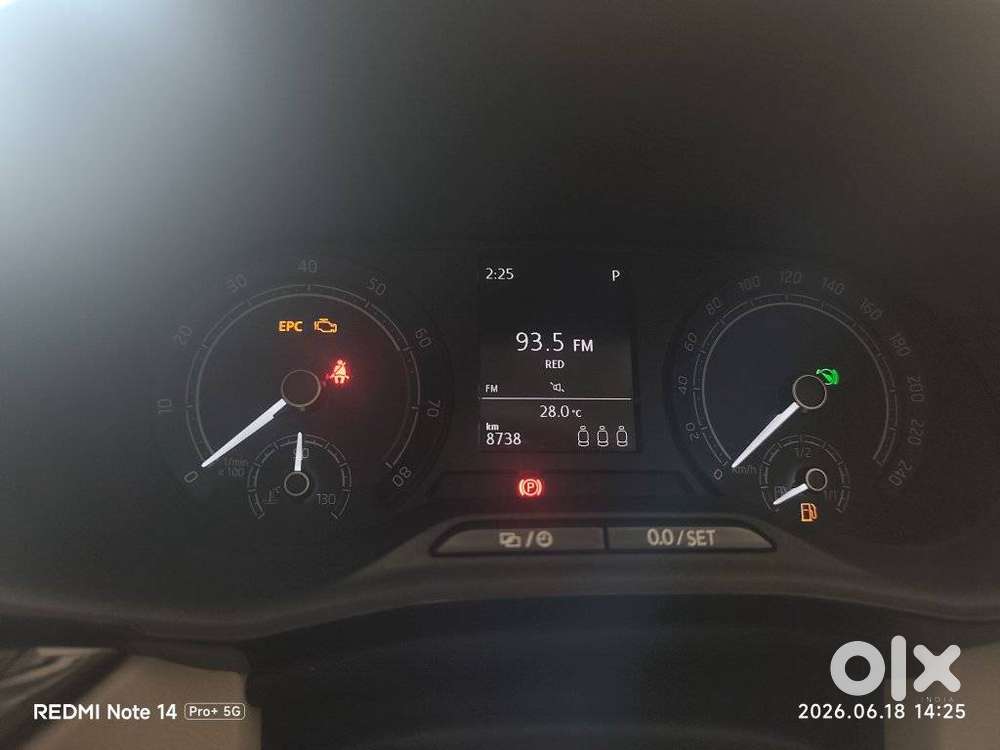 Skoda Slavia 1.0 Tsi Style At, 2025, Petrol