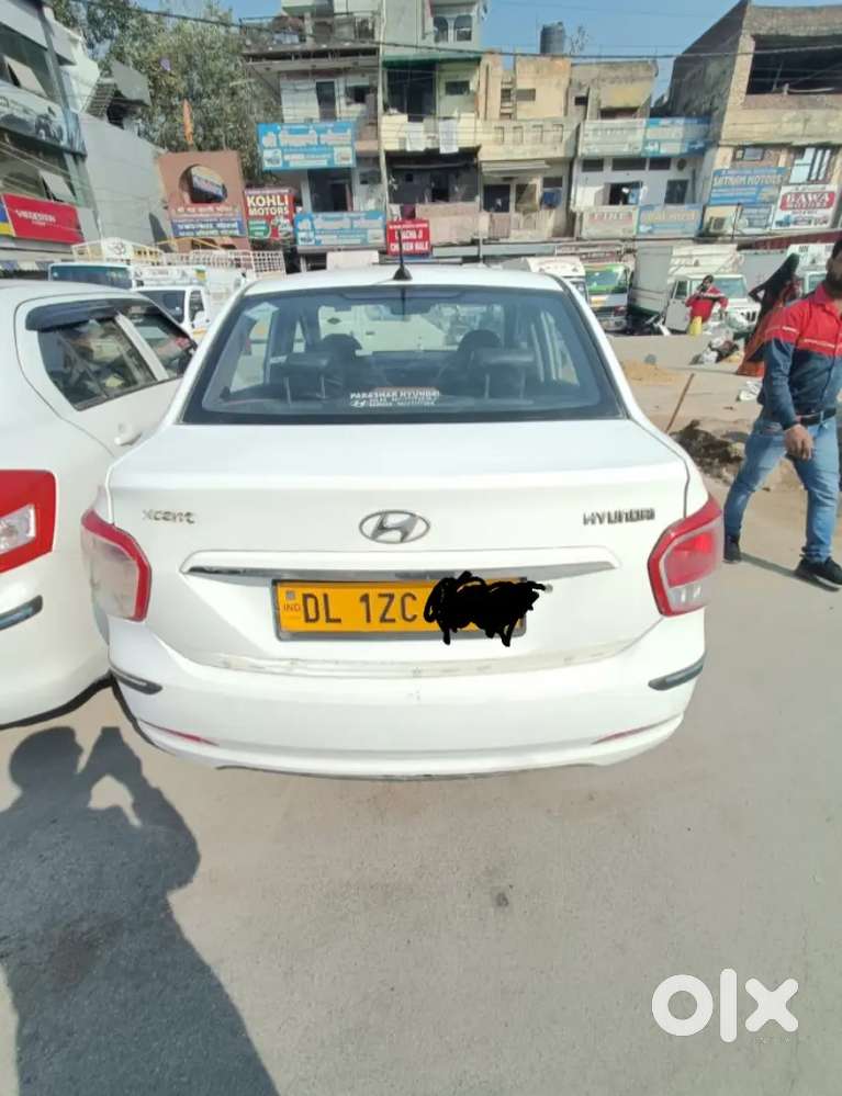 Commercial Car Rent Pe Deni Hai