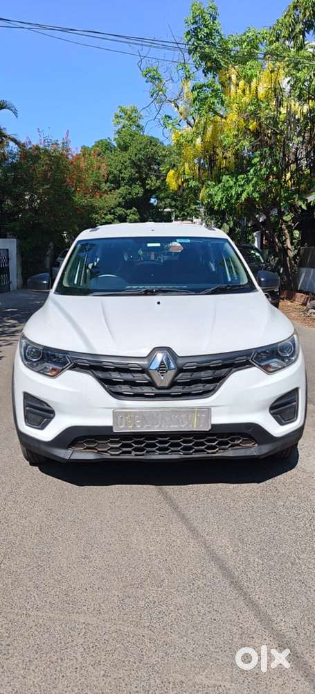 Renault Triber Rxl, 2022, Petrol