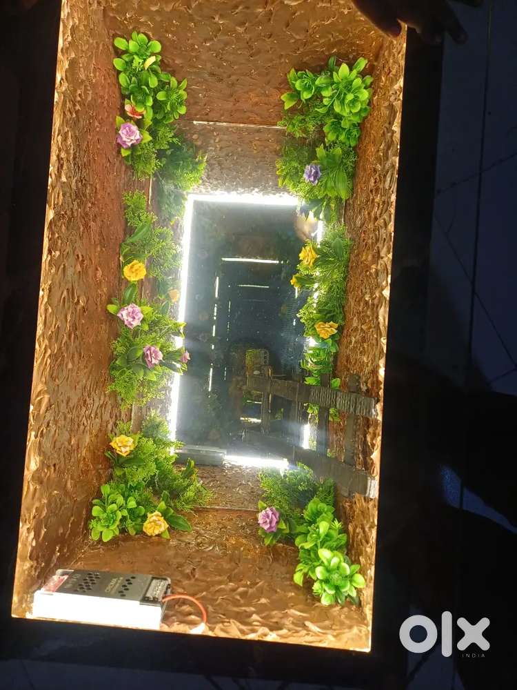 Center table with infinity design