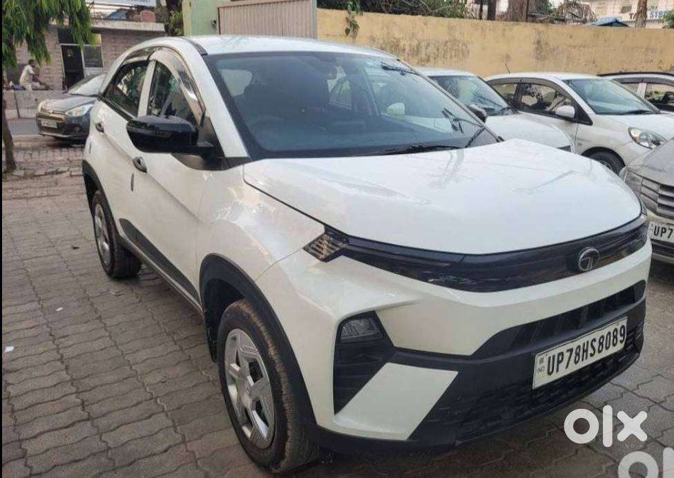 Tata Nexon, 2024, Petrol