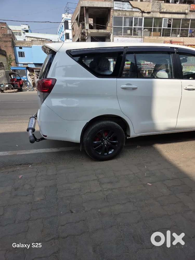 Toyota Innova Crysta 2016 Diesel 192000 Km Driven