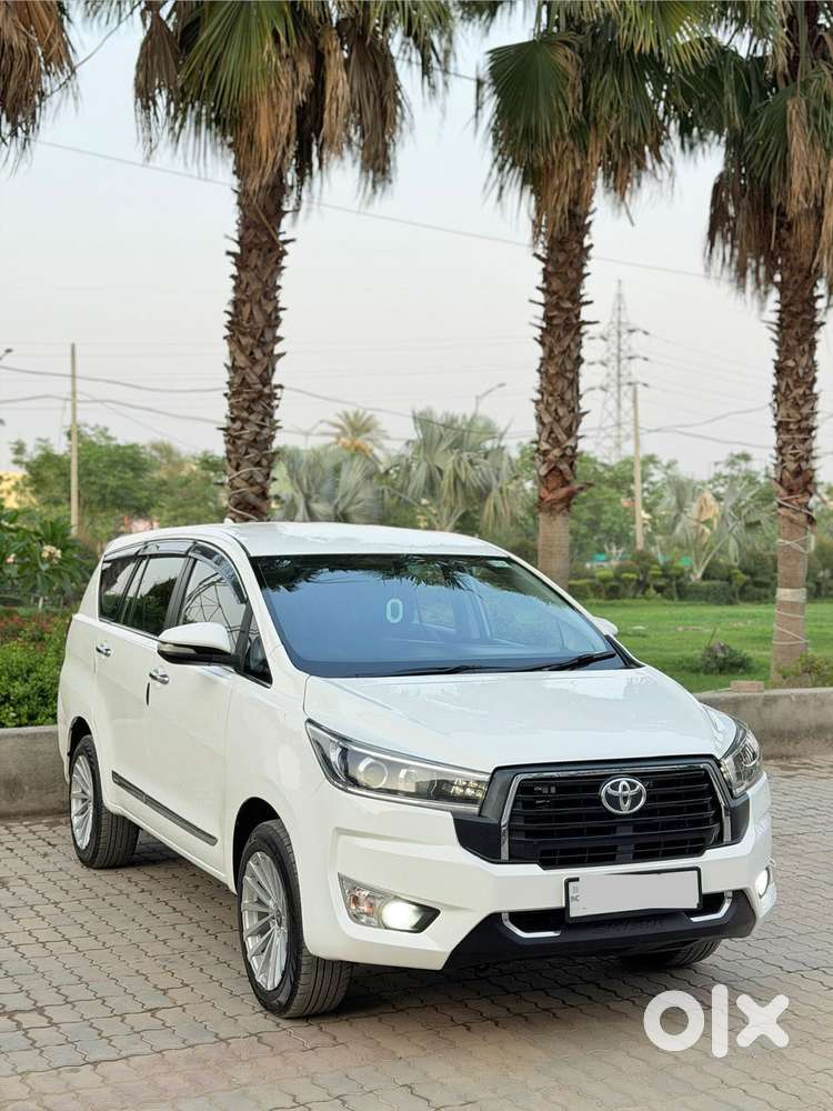 Toyota Innova Crysta 2.4 Vx Mt, 2016, Diesel