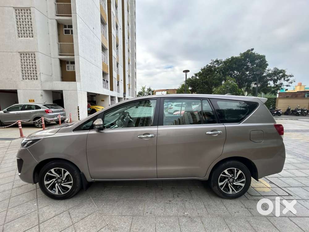 Toyota Innova Crysta 2022 With 180000 Km Driven