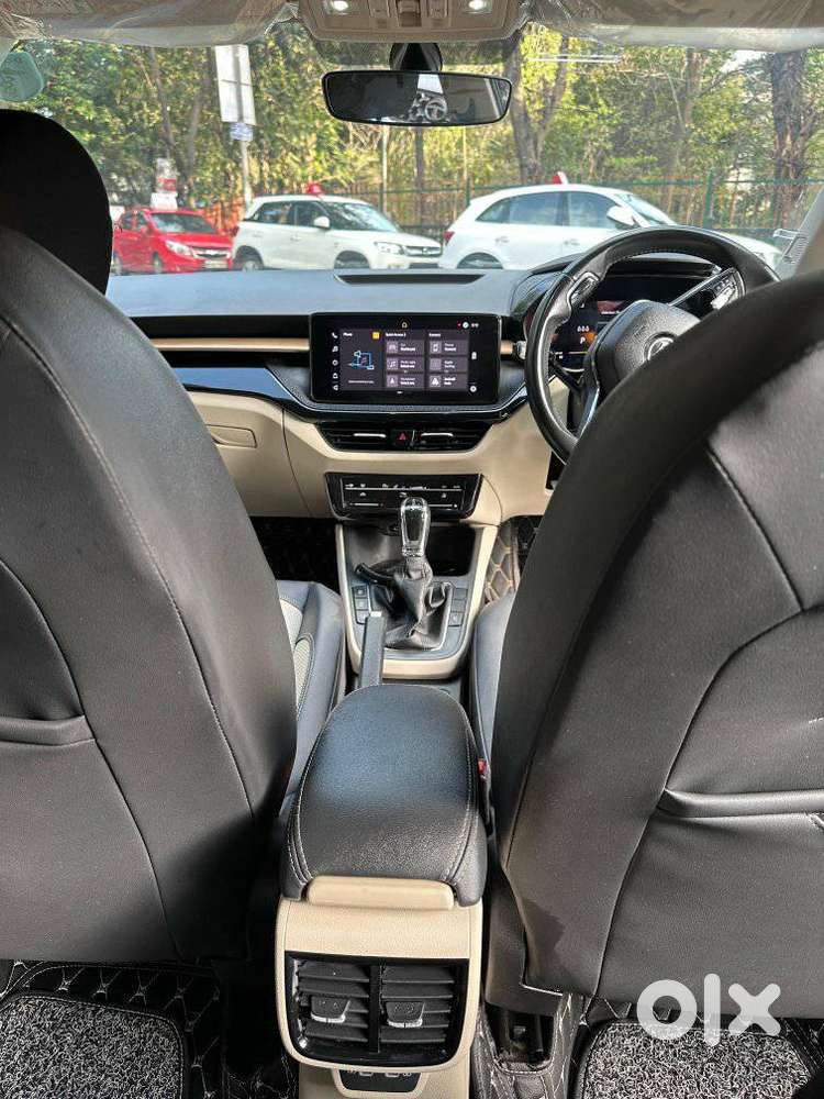 Skoda Slavia Style 1.0l Tsi At, 2025, Petrol