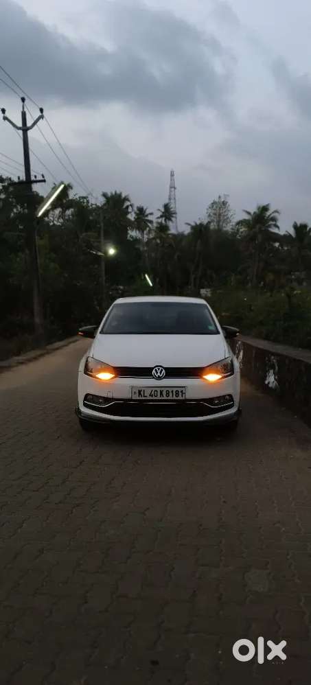 Volkswagen Polo 2015 Petrol 130000 Km Driven