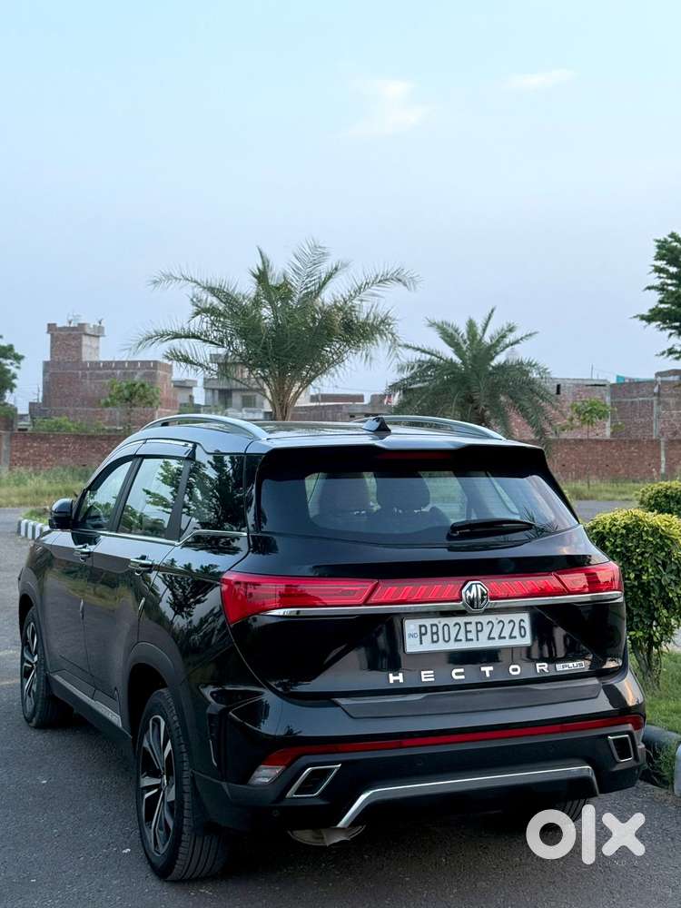 Mg Hector Plus, 2023, Petrol