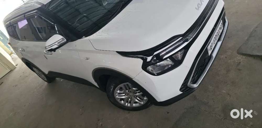 Kia Carens 2023 Petrol Manual