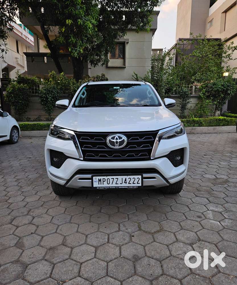Toyota Fortuner [2021-ongoing] 2.8 2wd Diesel Mt, 2023, Diesel
