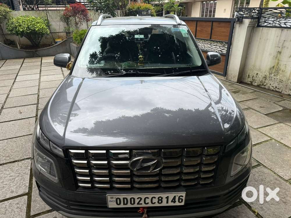 Hyundai Venue Petrol 2022