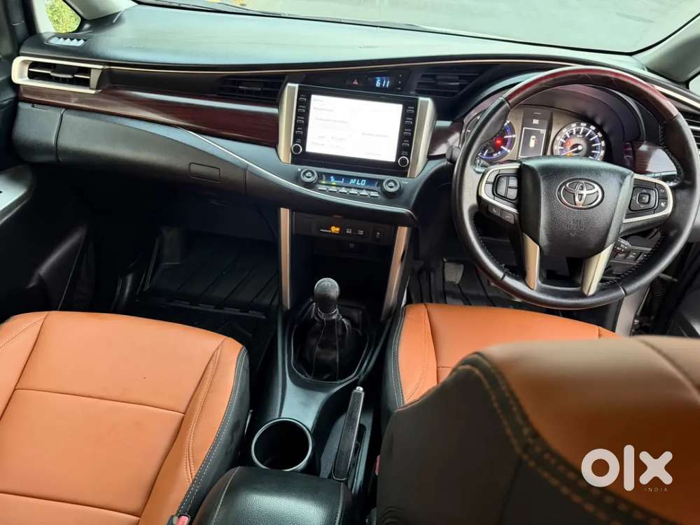 Toyota Innova Crysta [2020-ongoing] 2.4 Vx 8 Str, 2021, Diesel
