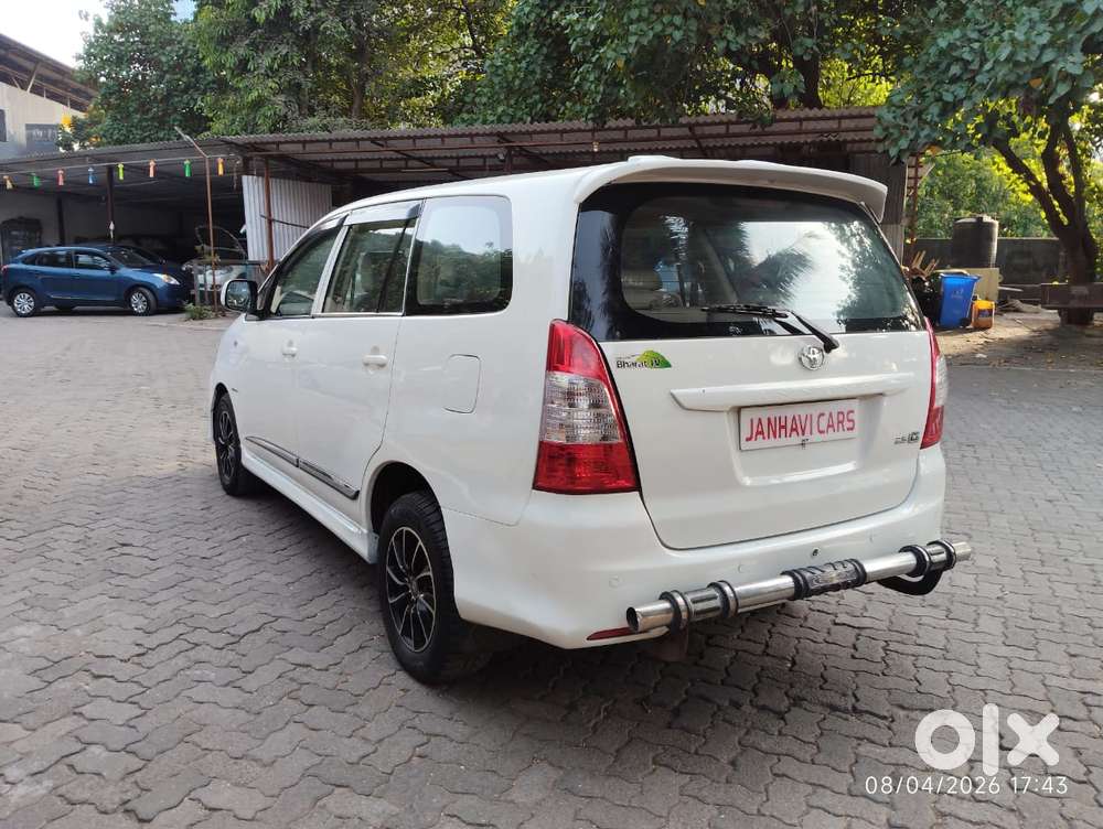 Toyota Innova 2.5 G (diesel) 8 Seater, 2012, Diesel