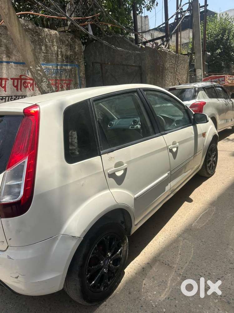 Ford Figo 2014 Cng & Hybrids 72000 Km Driven