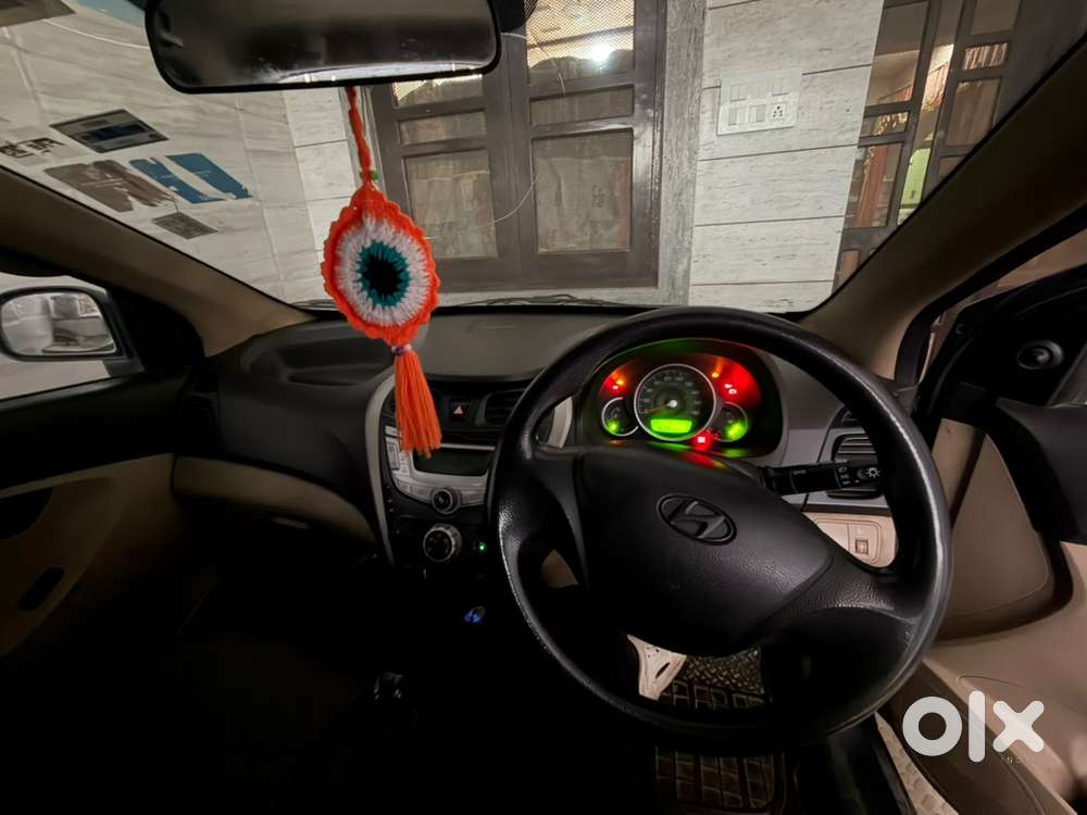 Hyundai Eon Petrol Magna+ 2017