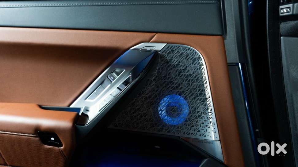 Bmw I7 Xdrive60, 2023, Electric