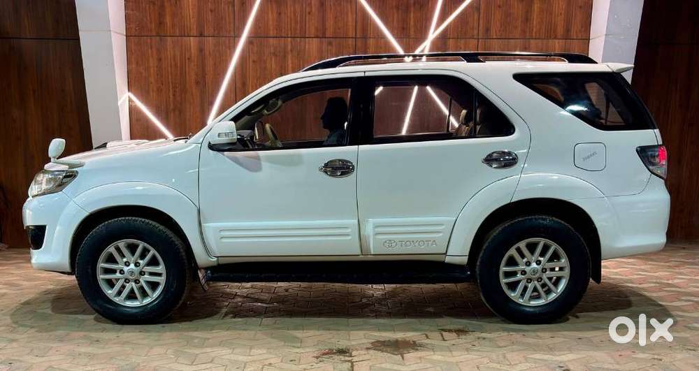 Toyota Fortuner 3.0 4x4 Automatic, 2012, Diesel