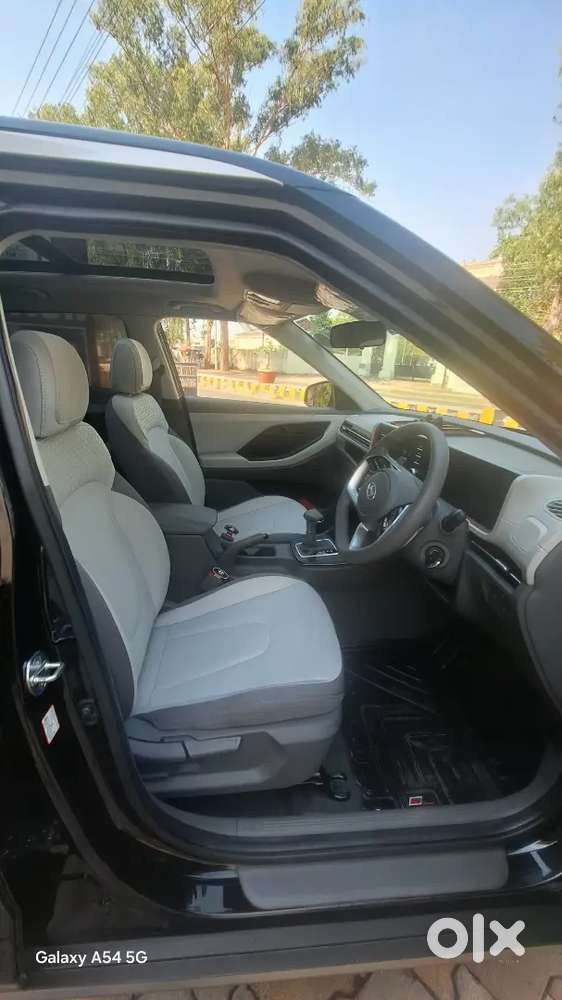 Hyundai Creta Facelift 2025 Diesel 4200 Km Driven