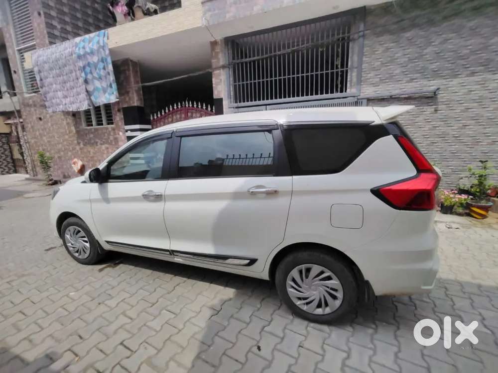 Maruti Suzuki Ertiga Vxi 2023