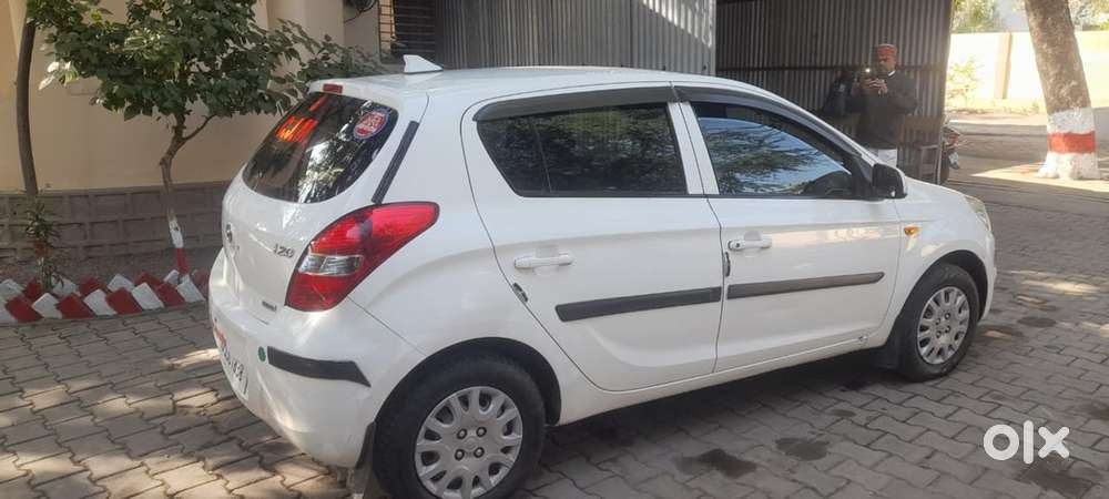 Hyundai I20 Magna Petrol 2010