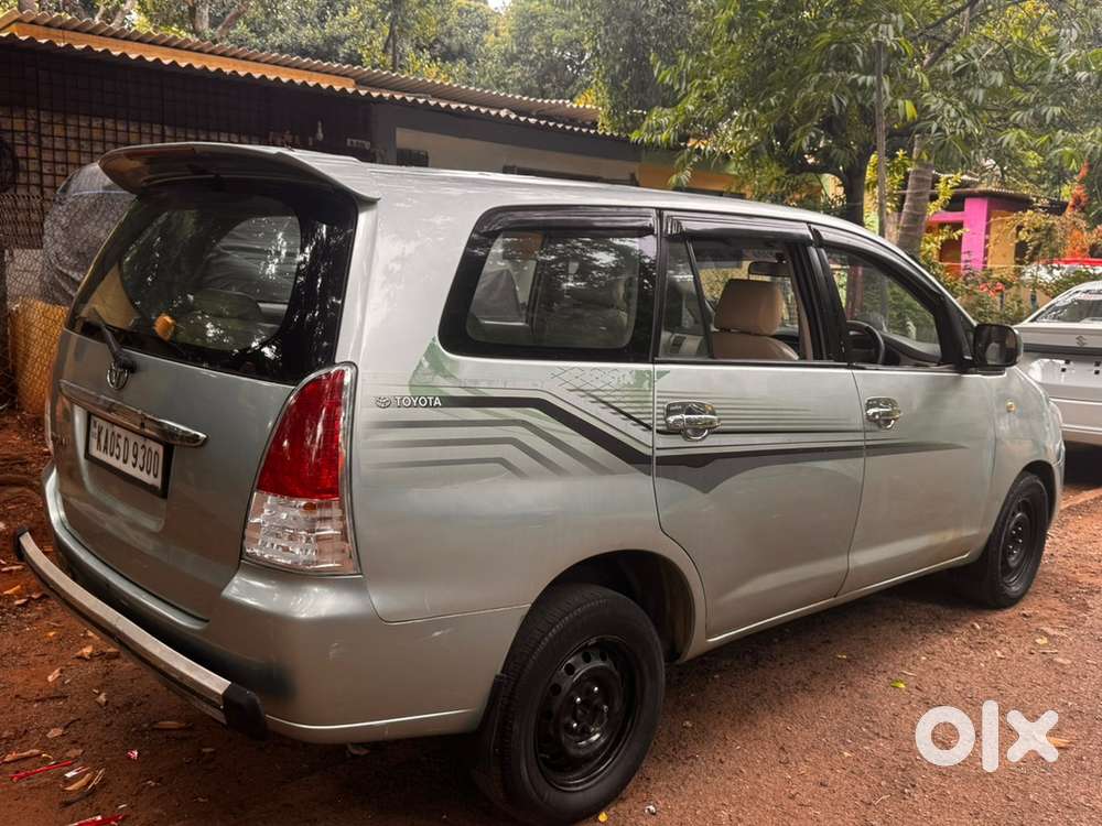 Innova 7seater For Just 2.5l