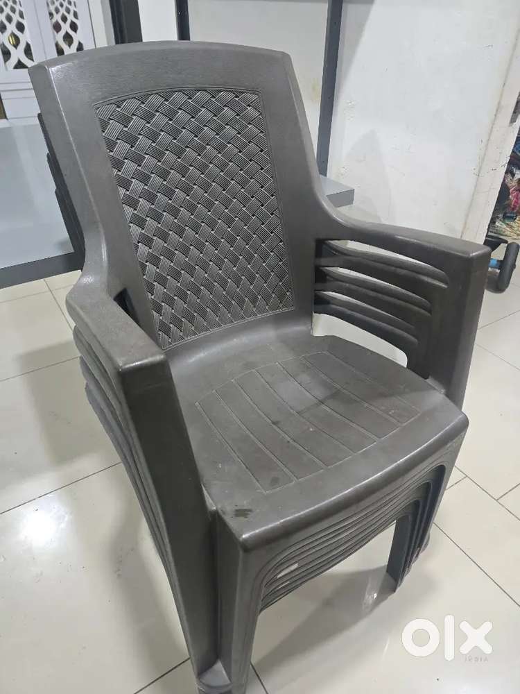 4 Chairs - Heavy duty armchairs