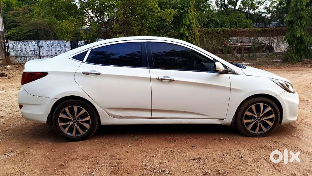 Hyundai Verna, 2013
