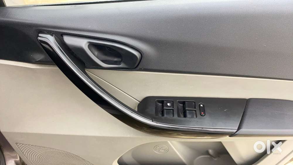 Tata Tiago 1.2 Revotron Xt, 2017, Petrol