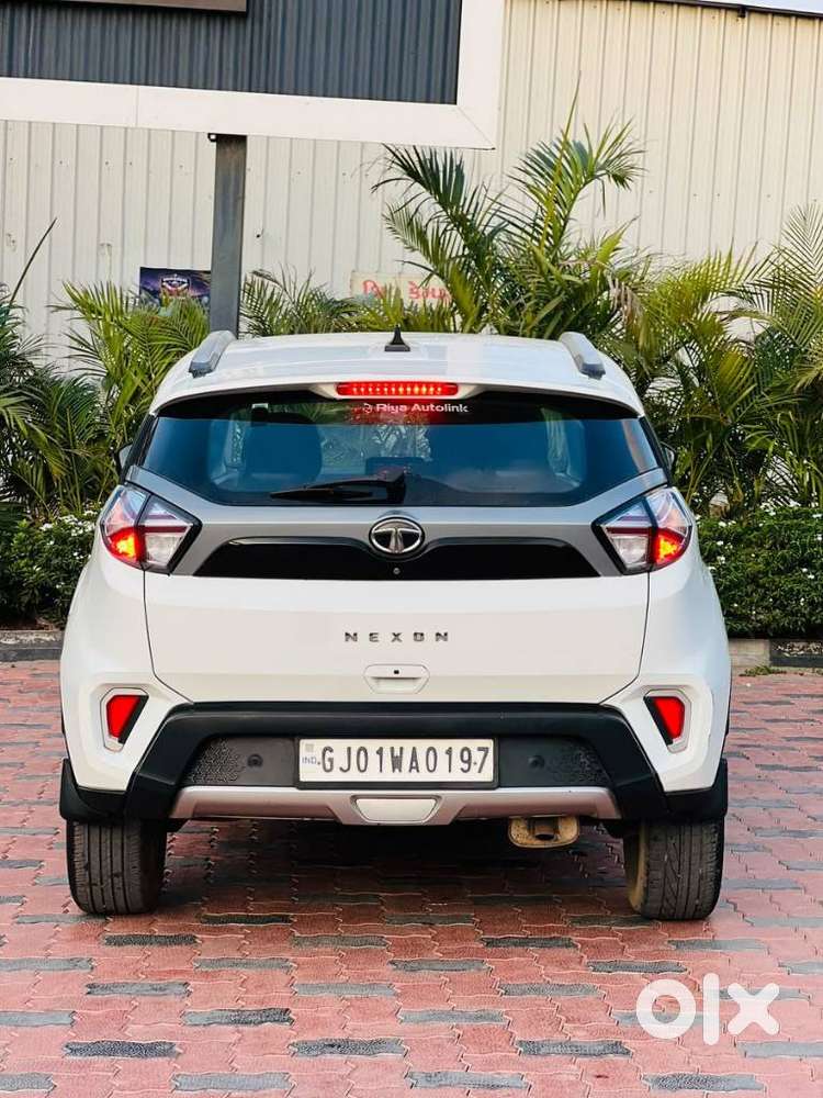 Tata Nexon 1.2 Revotron Xz Plus (s), 2020, Petrol