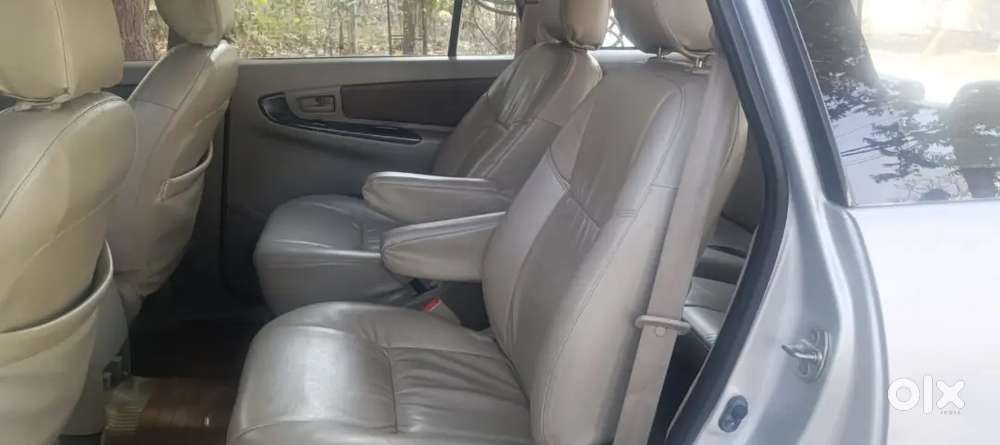 Innova G4 For Urgent Sale