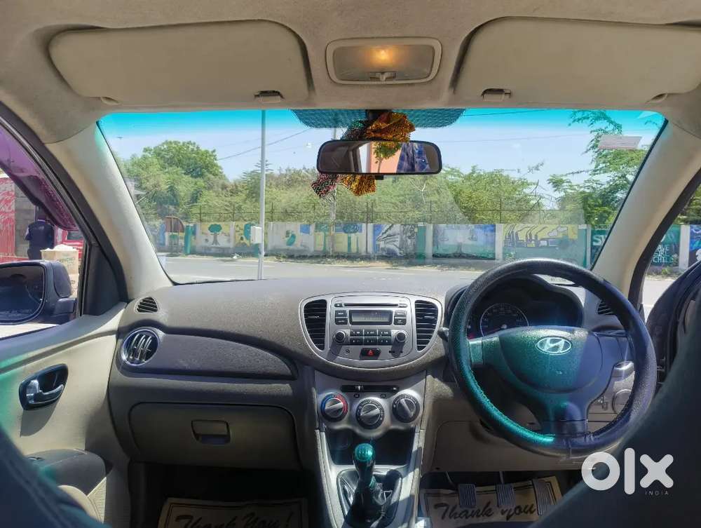 Urgent Sale: I10 Sportz 2011  82.5k Km  Clean & Maintained