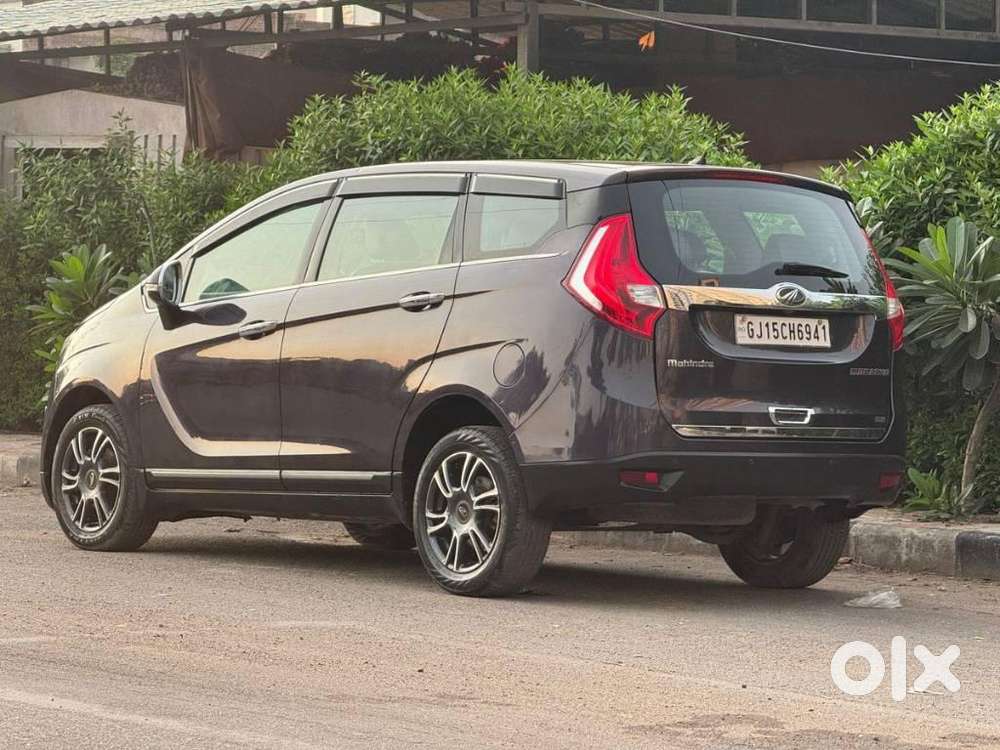 Mahindra Marazzo M8, 2018, Diesel