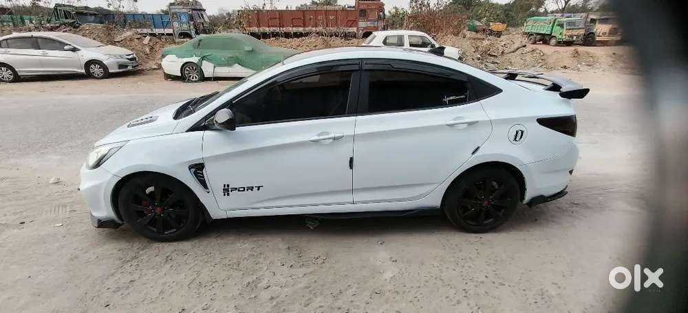 Verna Fludic 2012 Model Diesel 76583 Km Driven Manual Tra Fully  Modif