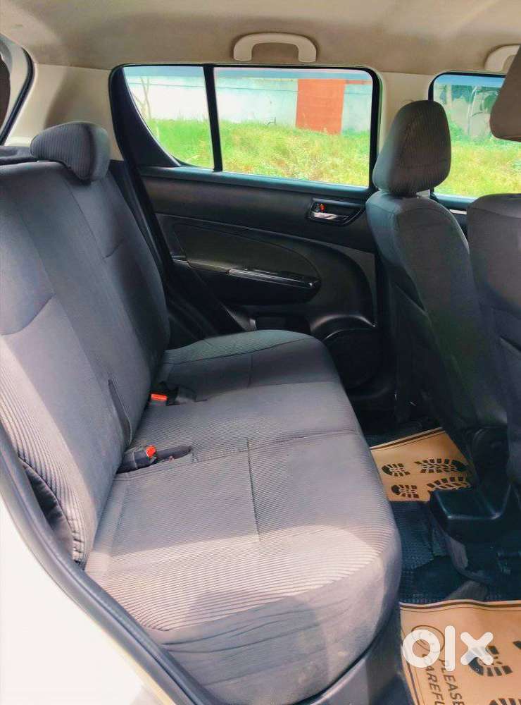 Maruti Suzuki Swift Zxi, 2012, Petrol