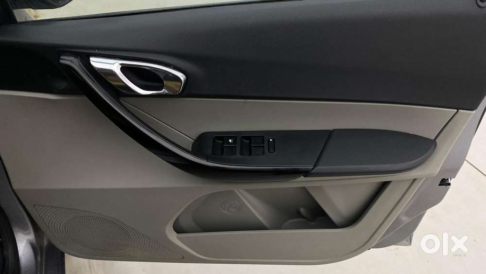 Tata Tiago 1.2 Revotron Xz, 2019, Petrol