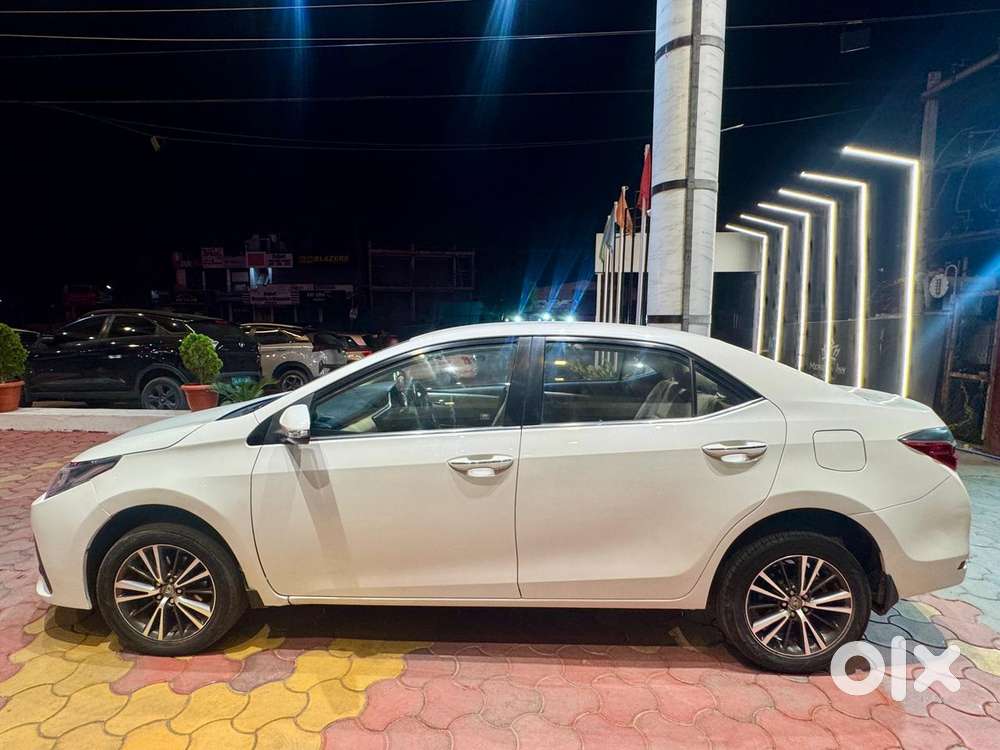 Toyota Corolla Altis 2013-2017 Gl Mt, 2017, Petrol