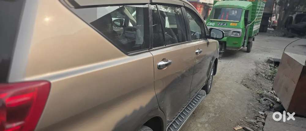 Toyota Innova 2017 Diesel 110000 Km Driven