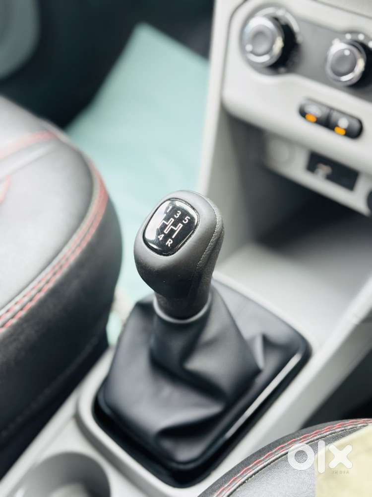 Tata Tiago 1.2 Revotron Xt (o), 2021, Petrol