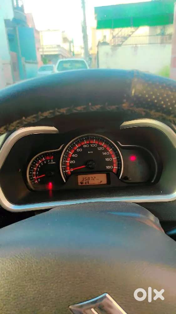 Alto K10 Vxi (superior White) - Only 35800 Km Driven!