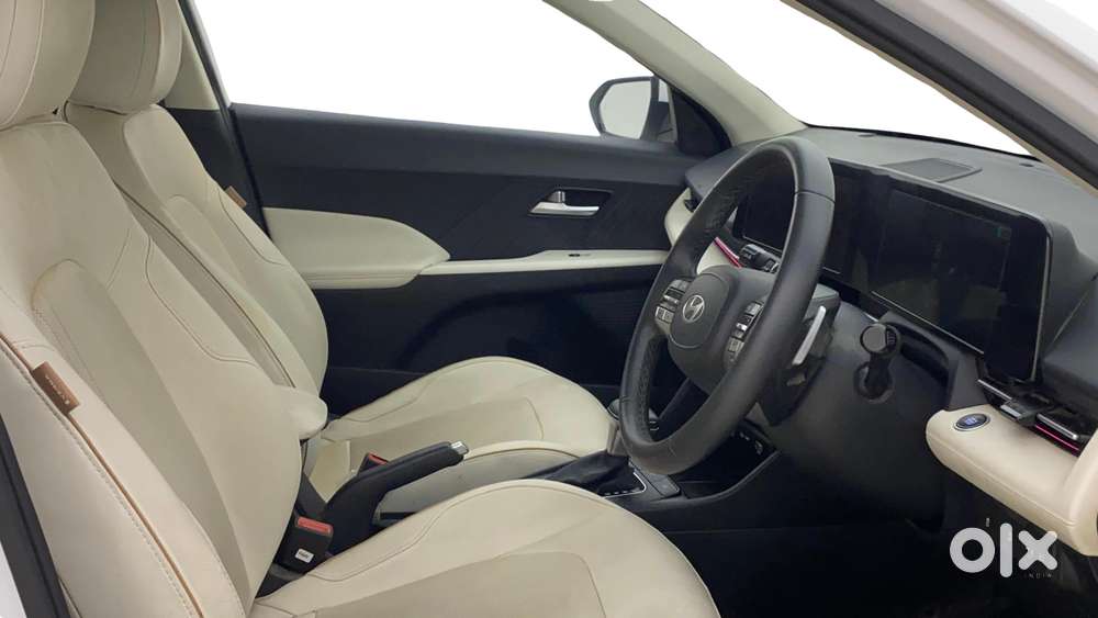 Hyundai Verna 1.5 Sx (o) Ivt, 2025, Petrol