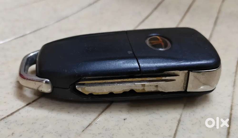 (2019-model) Cf-34, Tax-24, Tata Bolt (2 Air Bags, Abs & Ebd 1.2 Xt-rt