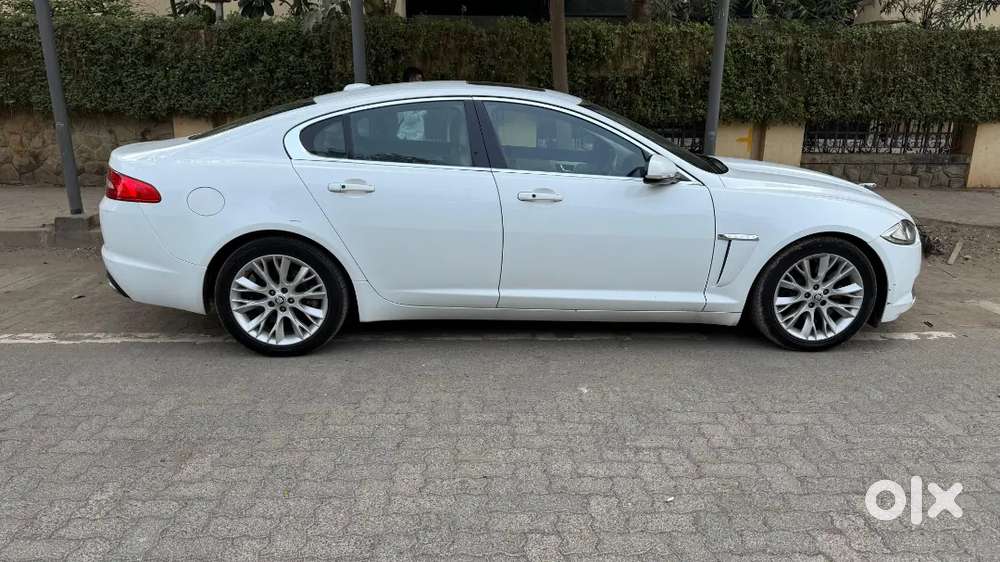 Jaguar F Type 2012 Diesel 35000 Km Driven