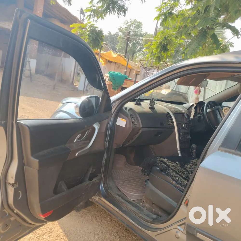 Mahindra Xuv500 2014