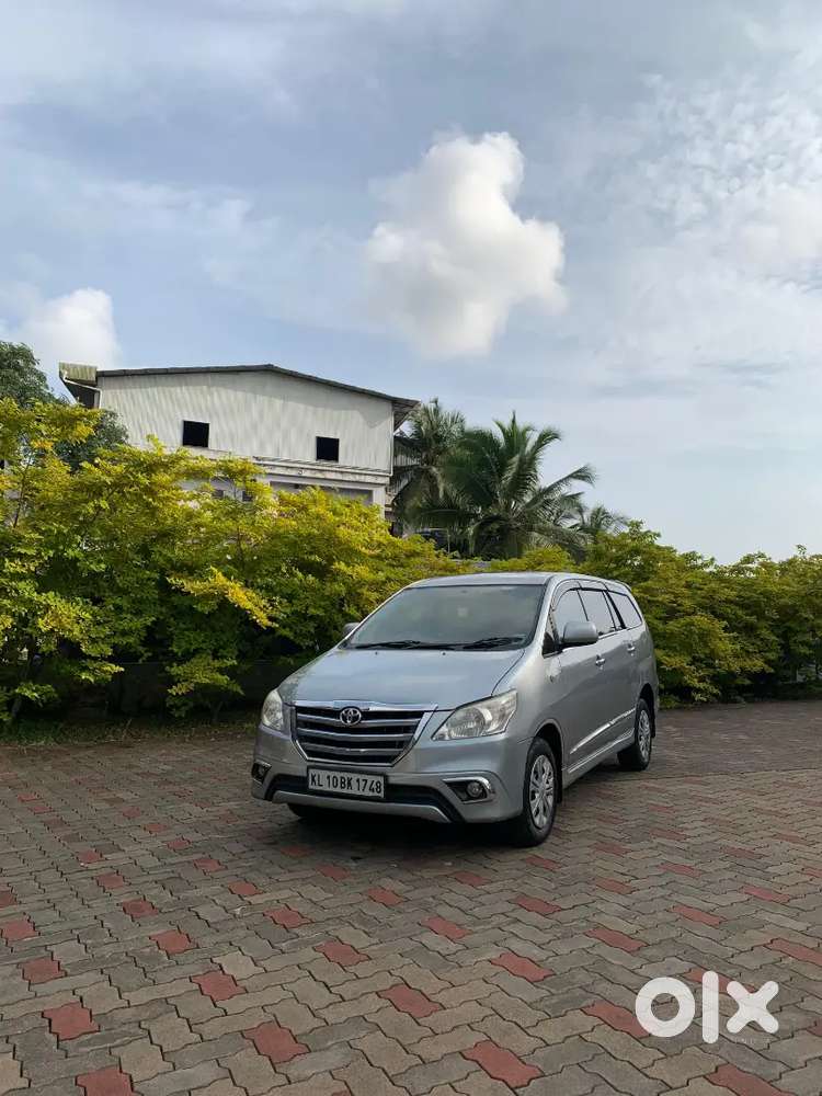 Toyota Innova G4 8 Str 2015 Petrol Manual