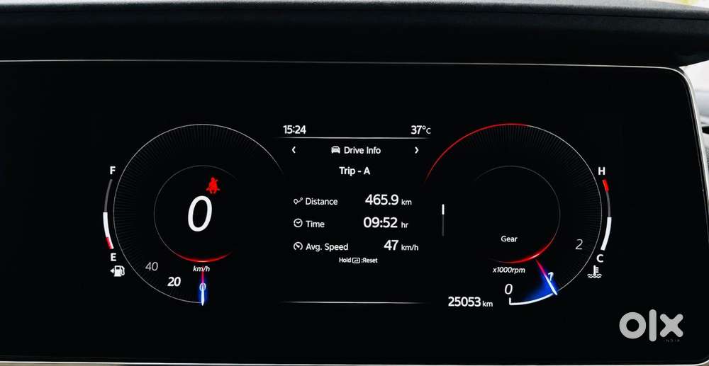 Mahindra Xuv700 Ax 3 Diesel Mt 5 Str (e), 2024, Diesel