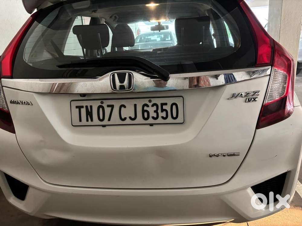 Honda Jazz 2017 Petrol 27700 Km Driven