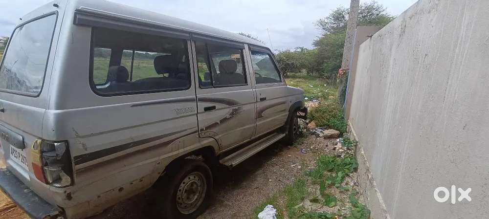 Toyota Qualis 2004